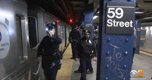 最新地铁爆料视频播放,揭秘最新爆料视频中的地铁秘密